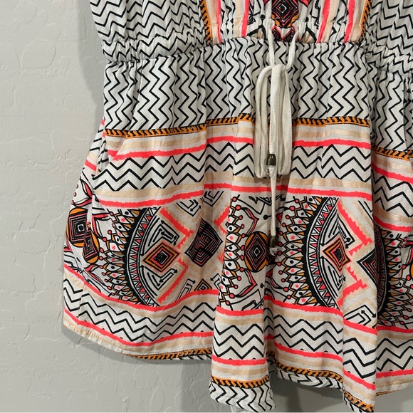 MINKPINK Boho Geometric Print Romper Size M Elastic Waist Pockets Aztec medium - Picture 8 of 8